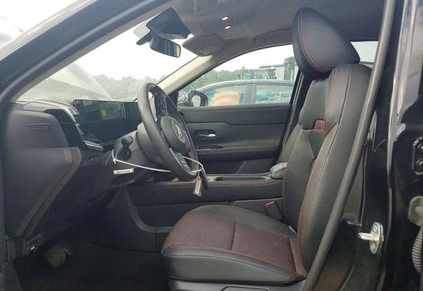 2026 Nissan Kicks SR vehicle photo 8