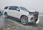 2021 Chevrolet Suburban LT thumbnail 4
