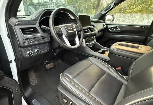2024 GMC Yukon XL SLT photo 11
