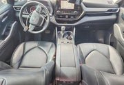 2023 Toyota Highlander XLE Sport Utility 4D thumbnail 9
