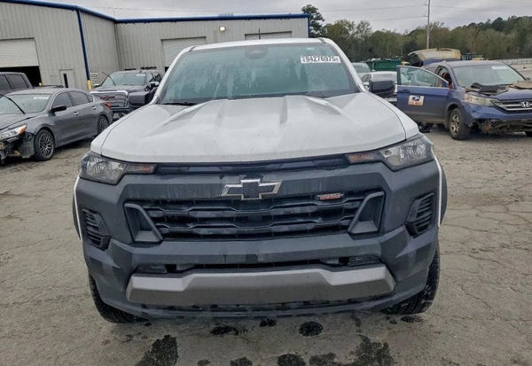 2024 Chevrolet Colorado Trail Boss photo 5