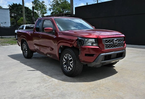 2022 Nissan Frontier SV photo 2