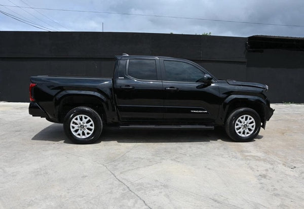 2024 Toyota Tacoma SR5 photo 5