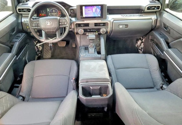 2025 Toyota Tacoma SR5 photo 8