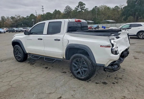 2024 Chevrolet Colorado Trail Boss photo 3