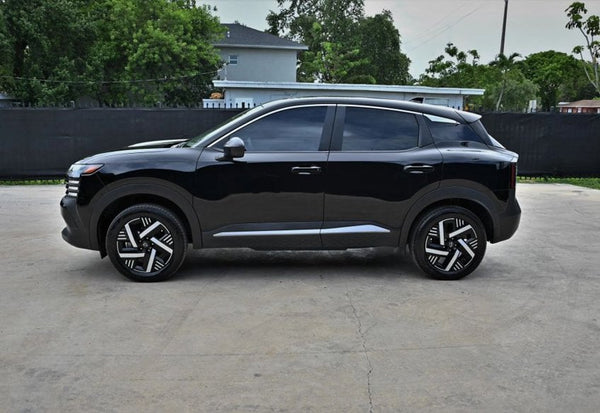 2025 Nissan Kicks SV photo 5