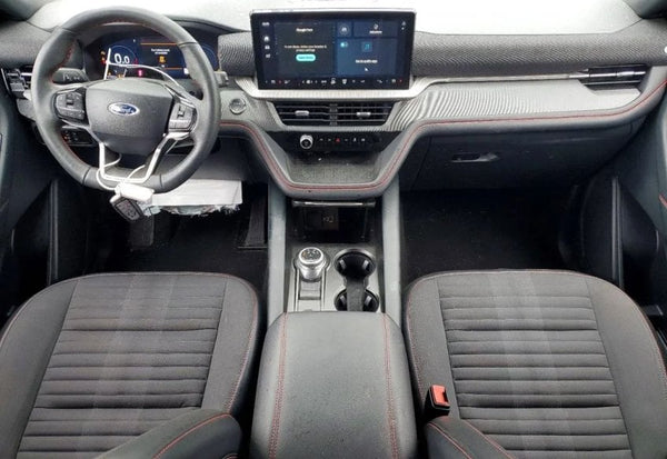 2025 Ford Explorer ST-Line photo 8