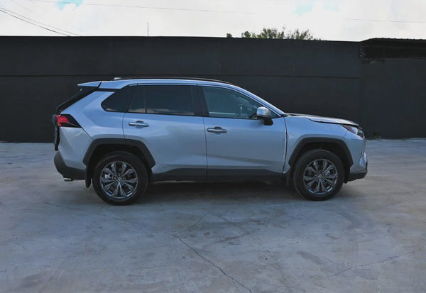 2024 Toyota RAV4 Hybrid Limited vehicle photo 5