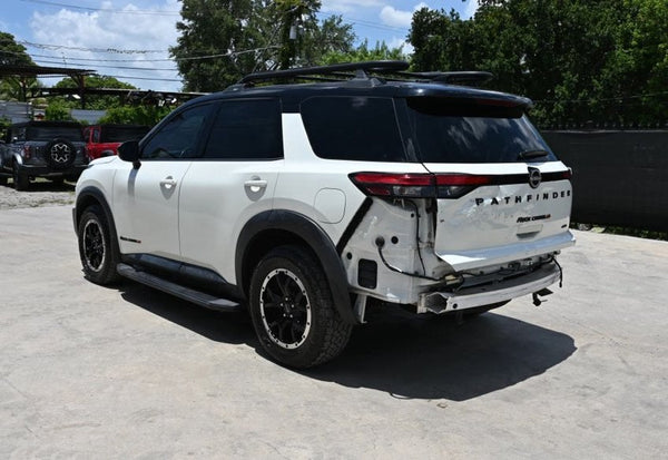 2023 Nissan Pathfinder Rock Creek vehicle photo 4
