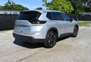 2025 Nissan Rogue SV thumbnail 3