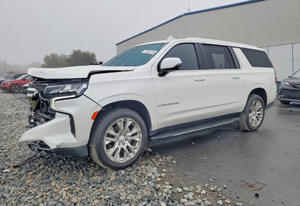 2021 Chevrolet Suburban LT vehicle photo 1