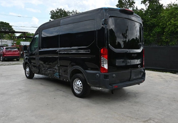 2023 Ford Transit 250 photo 3