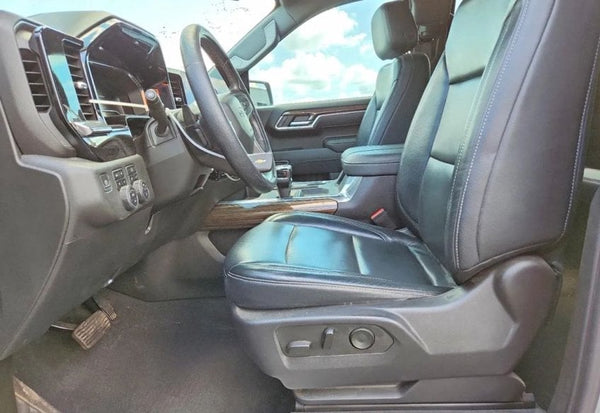 2023 Chevrolet Silverado 1500 RST photo 7