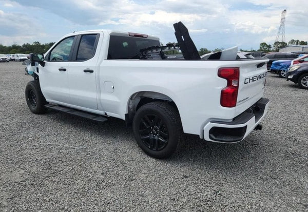 2025 Chevrolet Silverado 1500 Custom photo 4