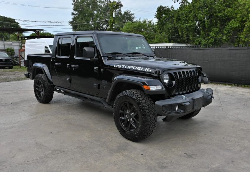 2022 Jeep Gladiator Sport