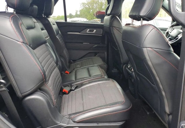 2025 Ford Explorer ST-Line photo 10