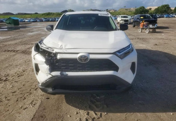 2024 Toyota RAV4 LE photo 5