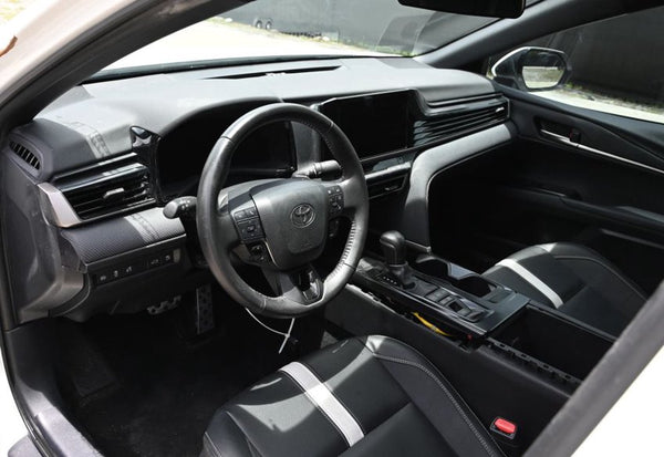 2025 Toyota Camry SE photo 12