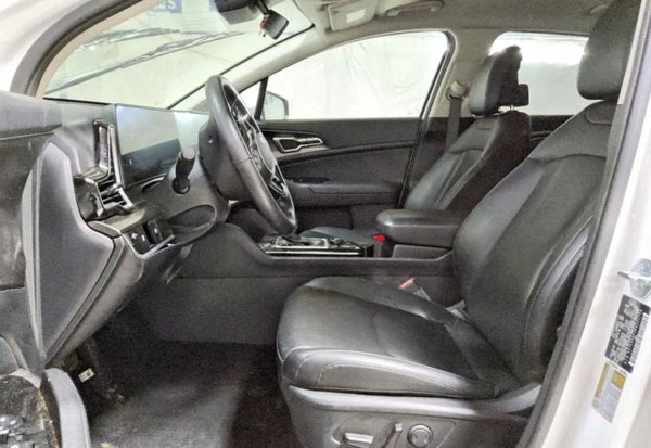 2024 Kia Sportage EX vehicle photo 8