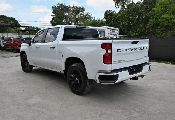 2022 Chevrolet Silverado 1500 Limited Custom vehicle photo 3