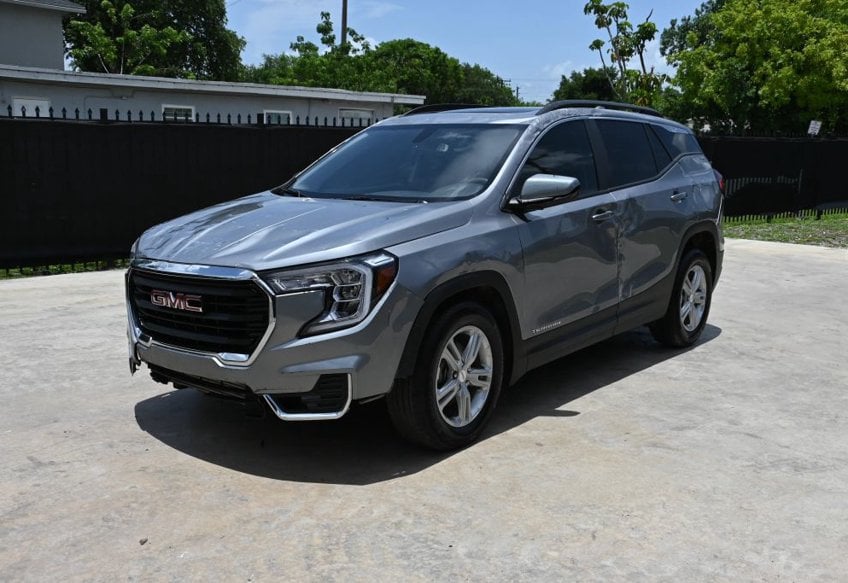 2023 GMC Terrain SLE