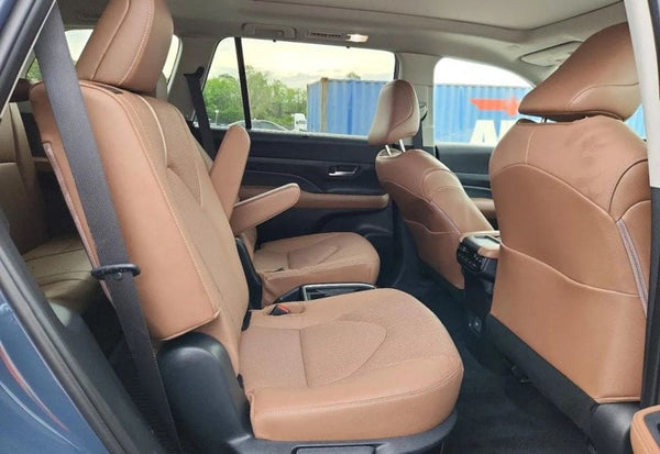 2025 Toyota Grand Highlander Platinum photo 10