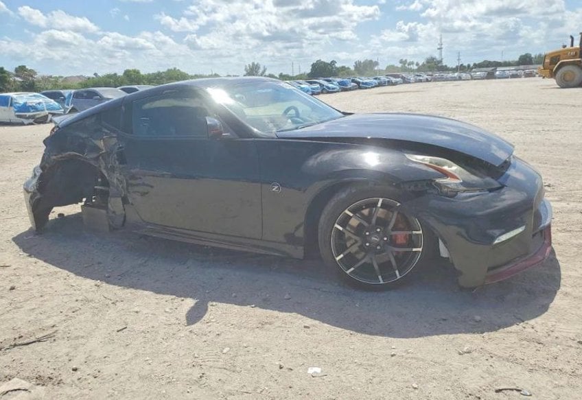 2019 Nissan 370Z NISMO Coupe 2D main vehicle photo