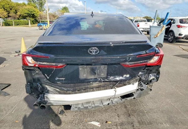 2025 Toyota Camry SE photo 6