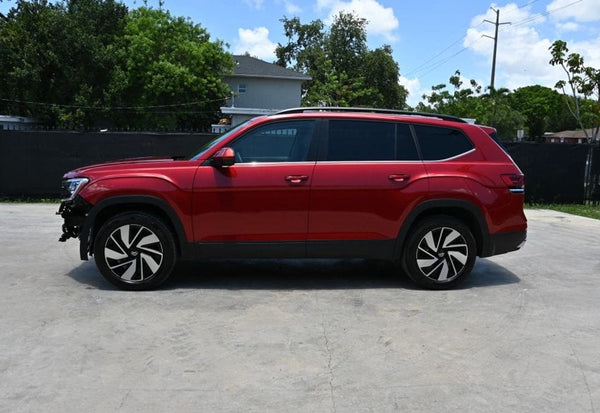 2025 Volkswagen Atlas SE vehicle photo 6