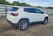 2023 Jeep Compass Latitude thumbnail 14