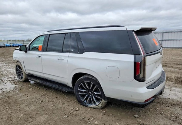 2021 Cadillac Escalade ESV Sport vehicle photo 3