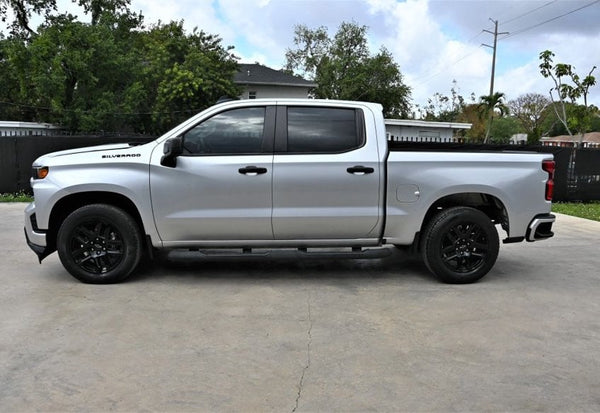 2022 Chevrolet Silverado 1500 Limited Custom photo 5