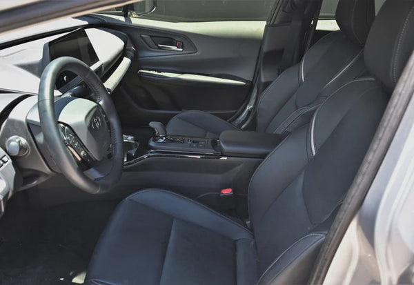 2024 Toyota Prius XLE vehicle photo 12