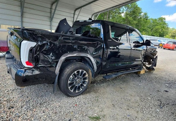 2022 Toyota Tundra Limited vehicle photo 3