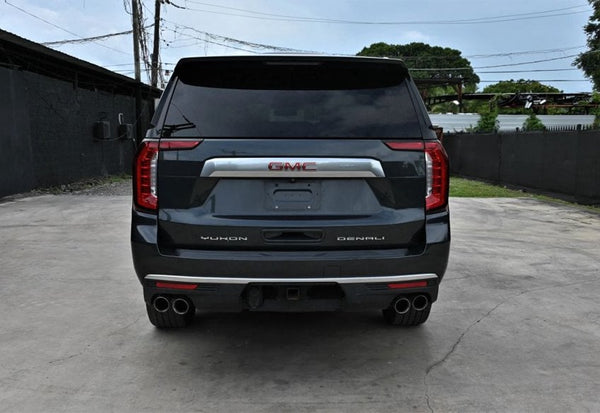 2022 GMC Yukon XL Denali vehicle photo 7