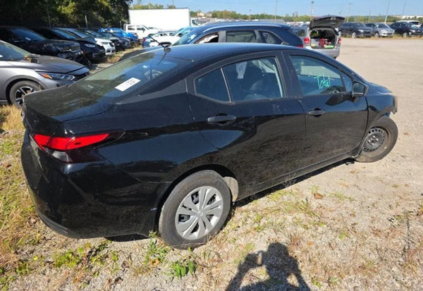 2025 Nissan Versa S vehicle photo 3