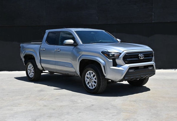 2024 Toyota Tacoma SR5 photo 2