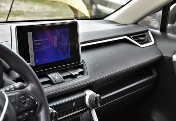 2023 Toyota RAV4 Hybrid LE photo 11