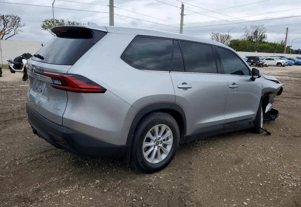 2025 Toyota Grand Highlander Hybrid XLE photo 4