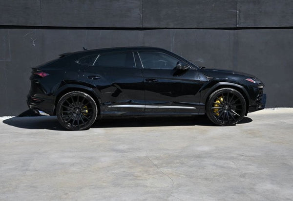 2020 Lamborghini Urus Base photo 5