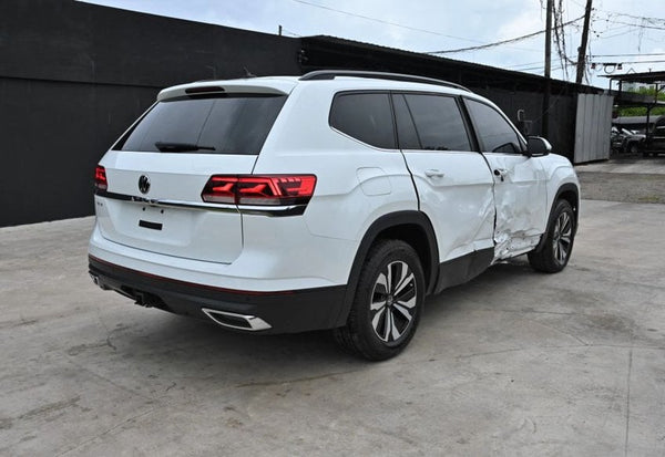 2023 Volkswagen Atlas V6 SE vehicle photo 4