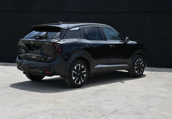 2025 Nissan Kicks SV photo 3