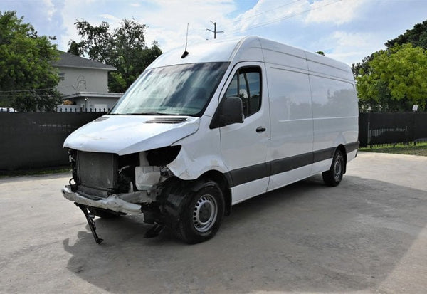 2022 Mercedes-Benz Sprinter 2500 photo 2