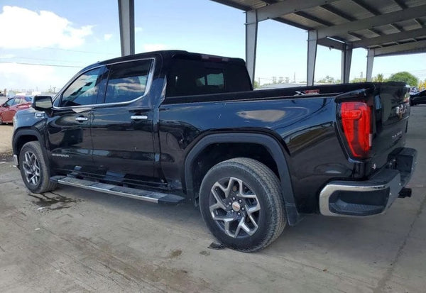 2022 GMC Sierra 1500 SLT vehicle photo 3