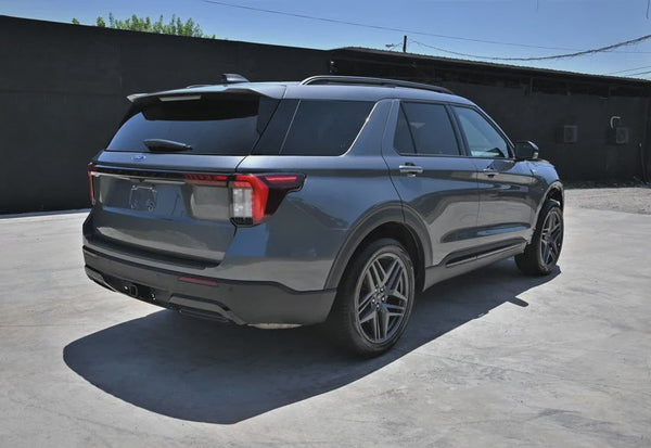 2026 Ford Explorer ST-Line vehicle photo 4