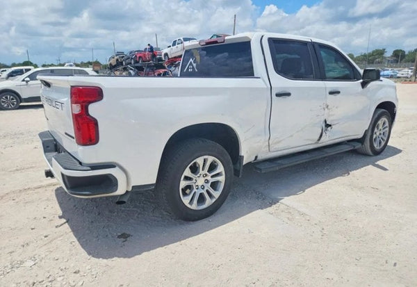 2024 Chevrolet Silverado 1500 Custom vehicle photo 4