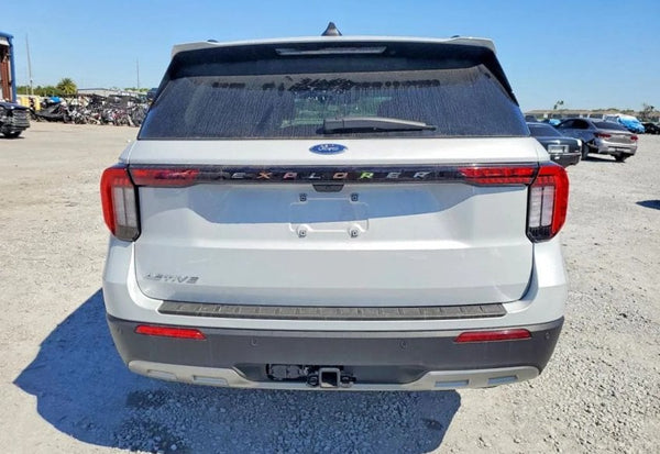 2025 Ford Explorer Active photo 6