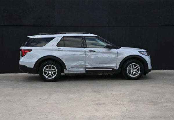 2025 Ford Explorer Active photo 6