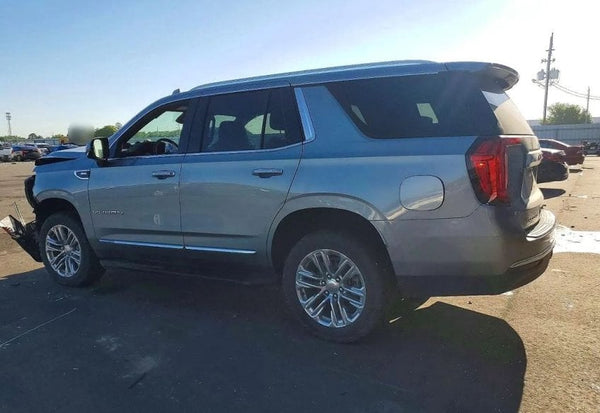 2024 GMC Yukon SLT photo 3