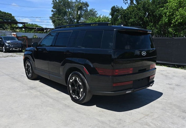 2025 Hyundai SANTA FE SEL vehicle photo 4
